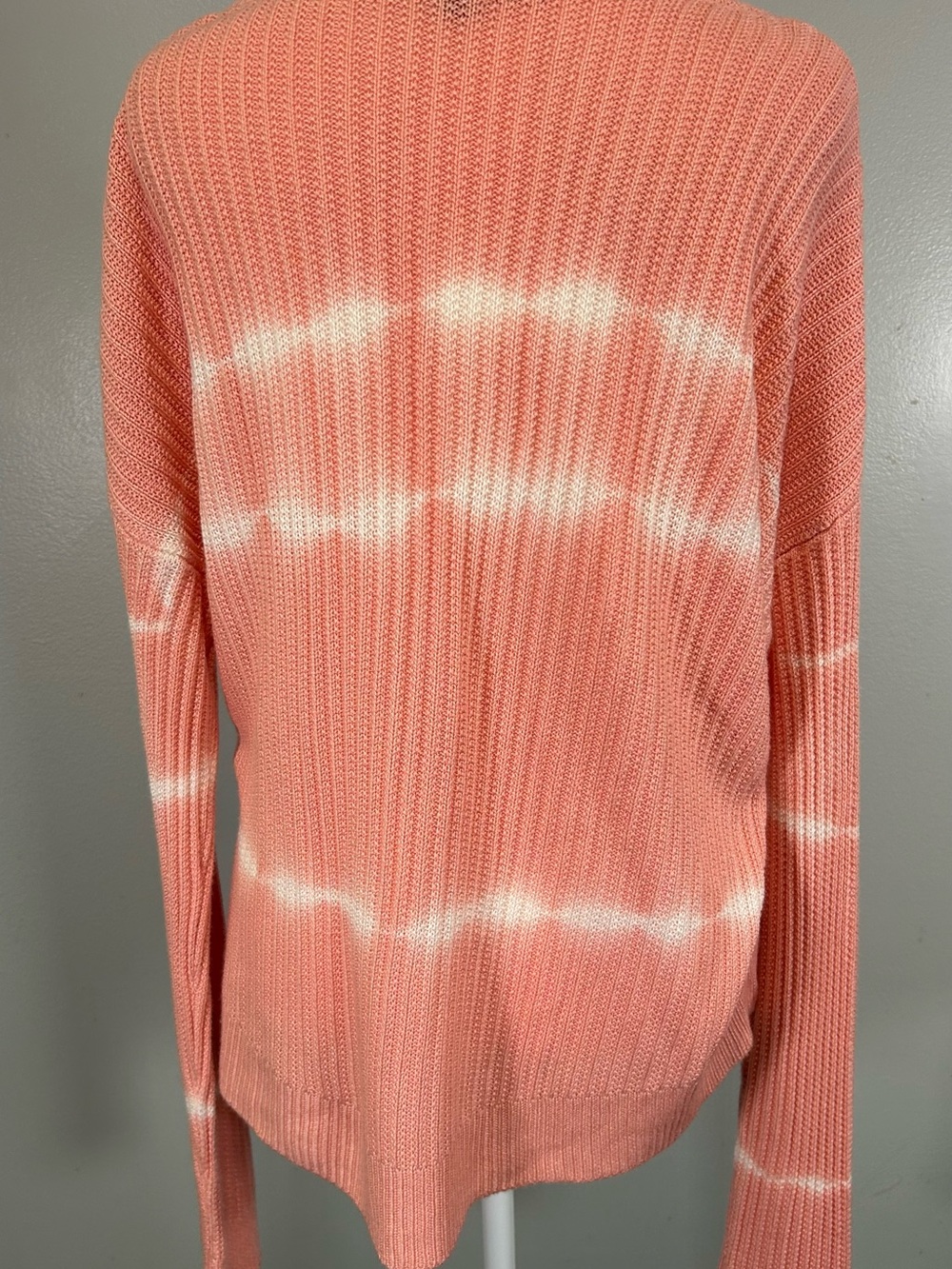 Women's Peach Tie-Dye V-Neck Slouchy Raglan Sweater Loose Knit Boho Minimalist - Picture 3 of 7